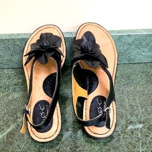 B.O.C. Born Concepts thong slip on sandals 🩴